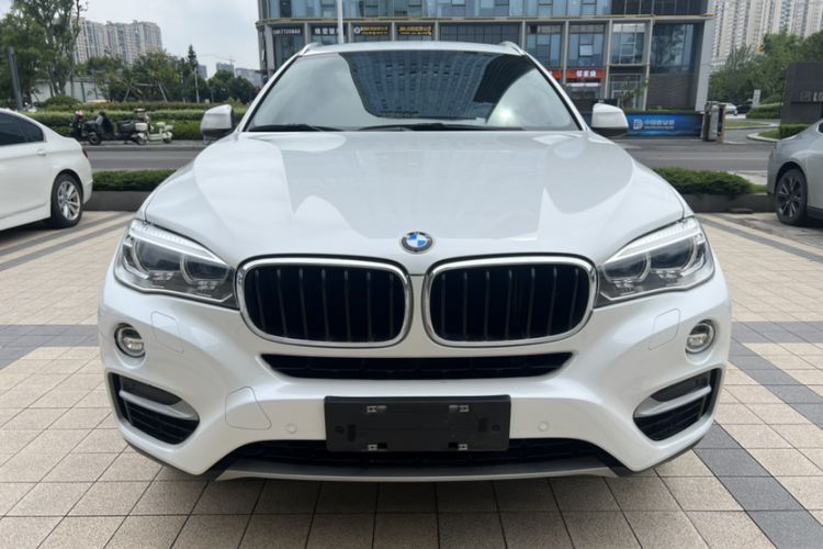 Used BMW X6 2015 xDrive28i Exterior 4
