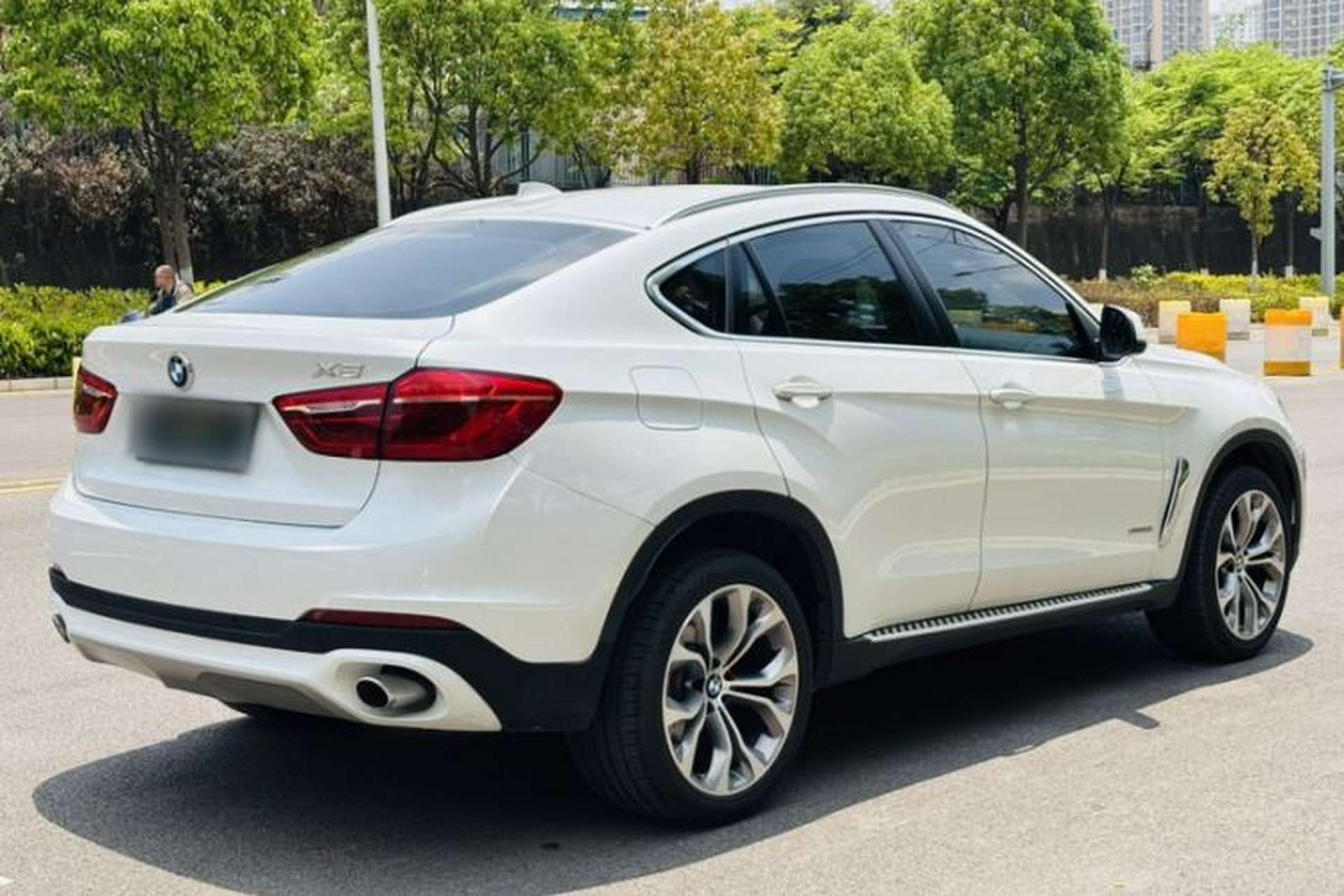 Used BMW X6 2015 xDrive35i Luxury Edition Exterior 5