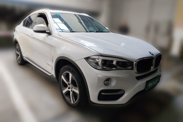 Used BMW X6 2015 xDrive35i Luxury Edition Front Right 45 Deg