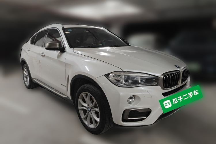 Used BMW X6 2015 xDrive28i Front Right 45 Deg