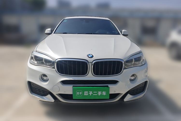 Used BMW X6  Front
