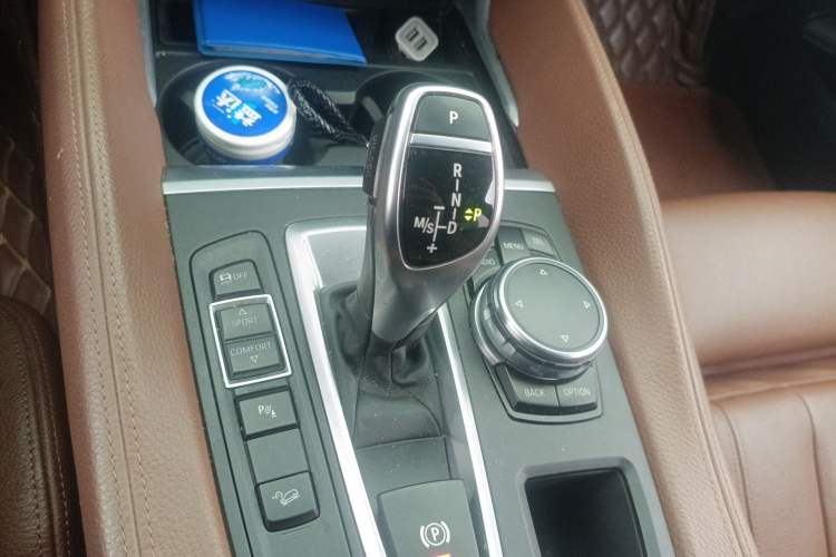 Used BMW X6 2015 xDrive35i Luxury Edition Gear Lever