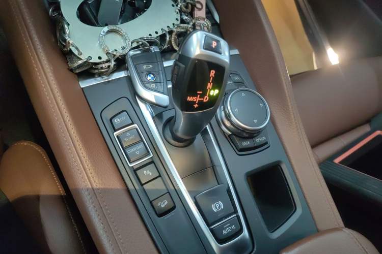 Used BMW X6 2015 xDrive28i Gear Lever