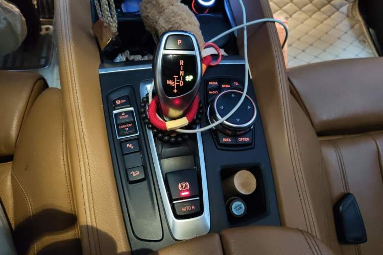 Used BMW X6 2015 xDrive35i Luxury Edition Gear Lever