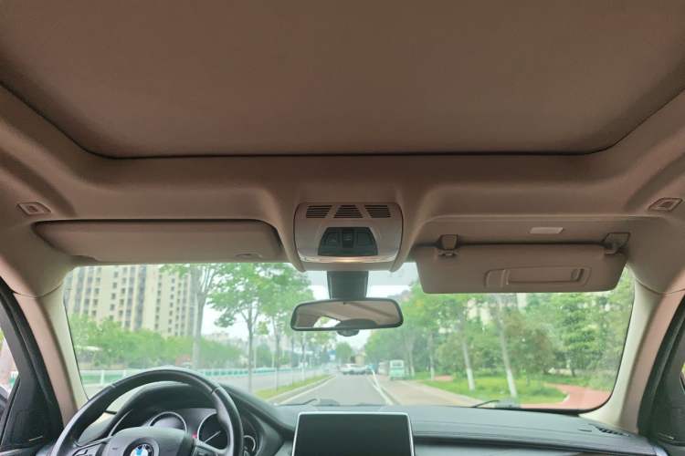 Used BMW X6 2015 xDrive28i Headliner