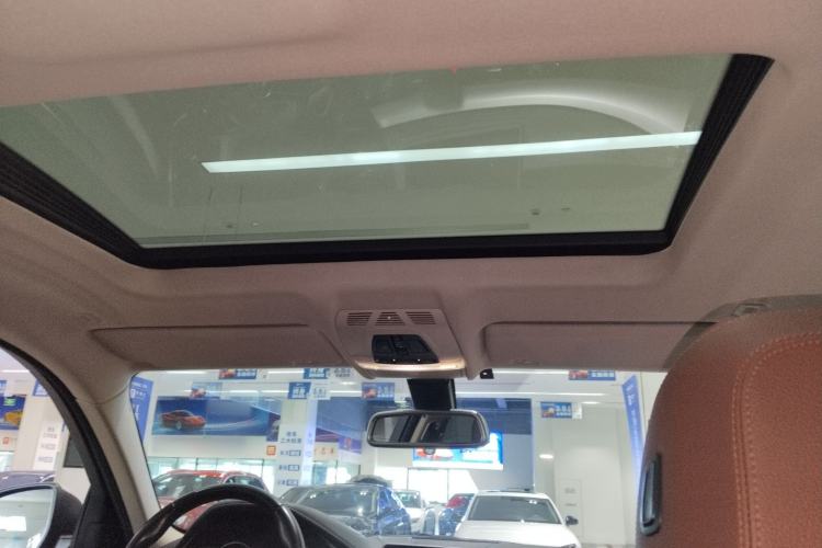 Used BMW X6 2015 xDrive35i Leading Model Headliner