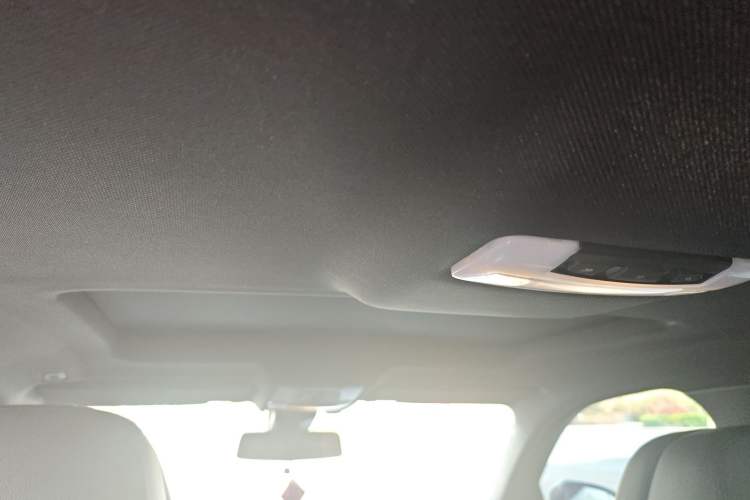 Used BMW X6 2015 xDrive50i M Sport model Headliner