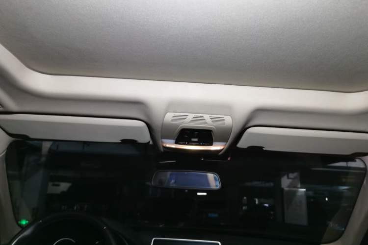 Used BMW X6 2015 xDrive35i Leading Model Headliner