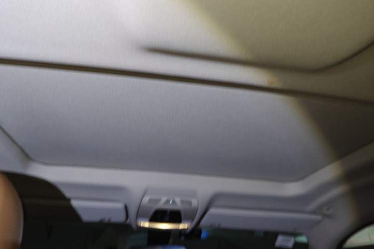Used BMW X6 2015 xDrive28i Headliner