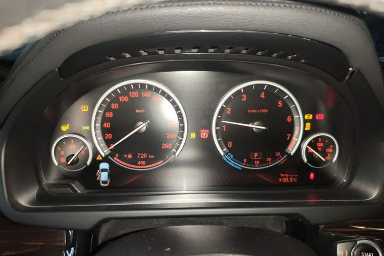 Used BMW X6 2015 xDrive35i Luxury Edition Instrument Cluster