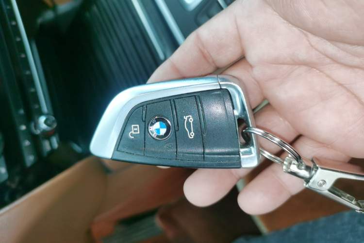 Used BMW X6 2015 xDrive35i Leading Model Interior 1