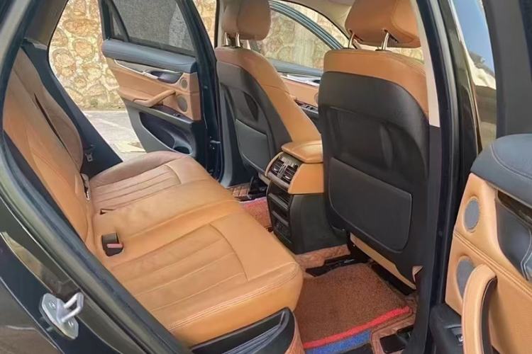 Used BMW X6 2015 xDrive35i Leading Model Interior 5