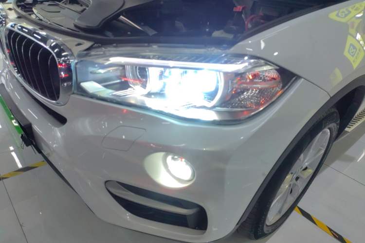 Used BMW X6 2015 xDrive28i Left Front Headlight