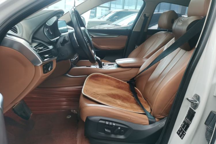 Used BMW X6 2015 xDrive35i Leading Model Left Front Seat