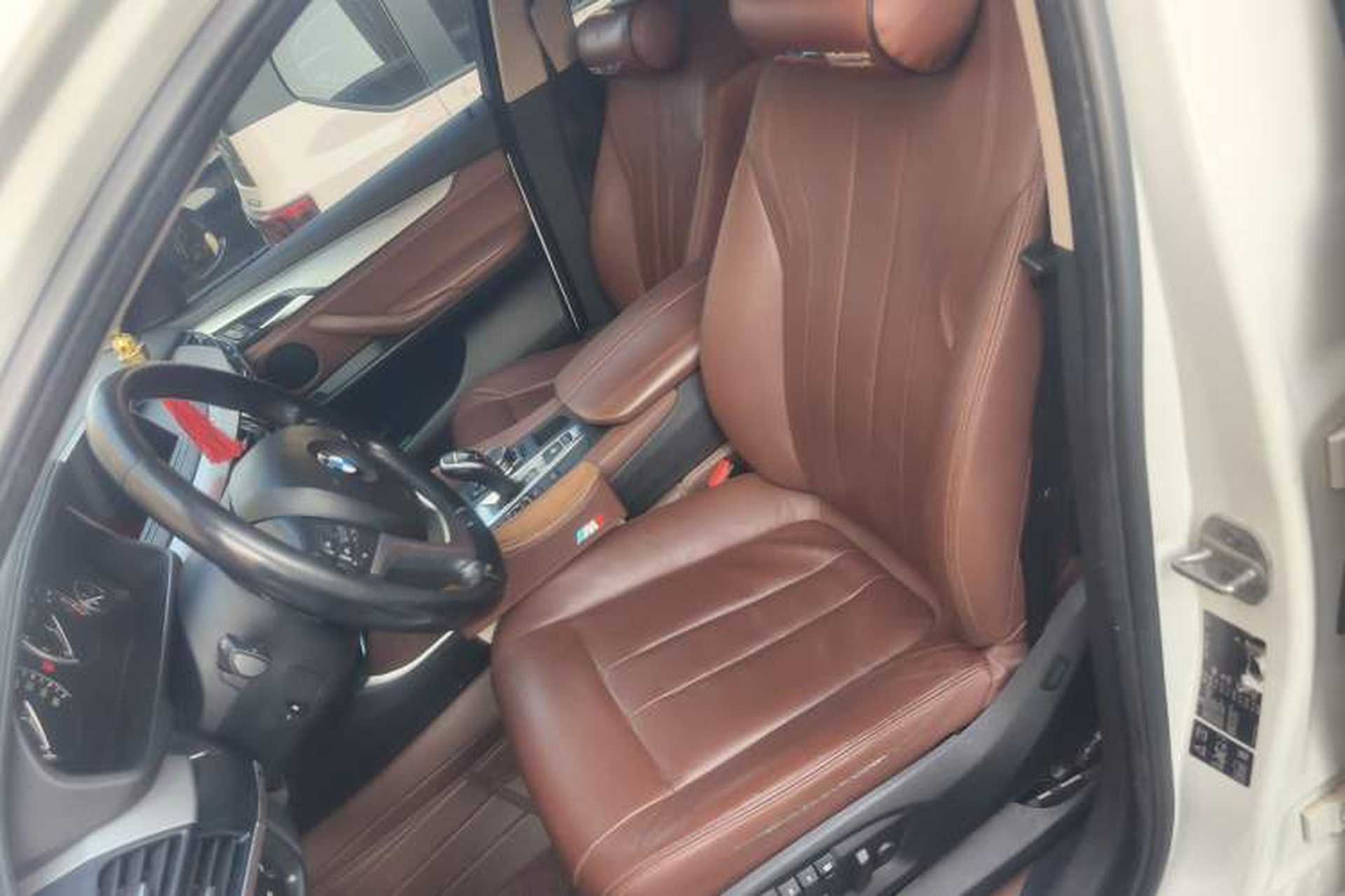 Used BMW X6 2015 xDrive35i Leading Model Left Front Seat