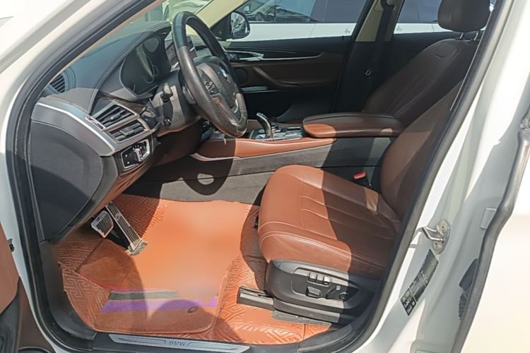 Used BMW X6 2015 xDrive35i Leading Model Left Front Seat