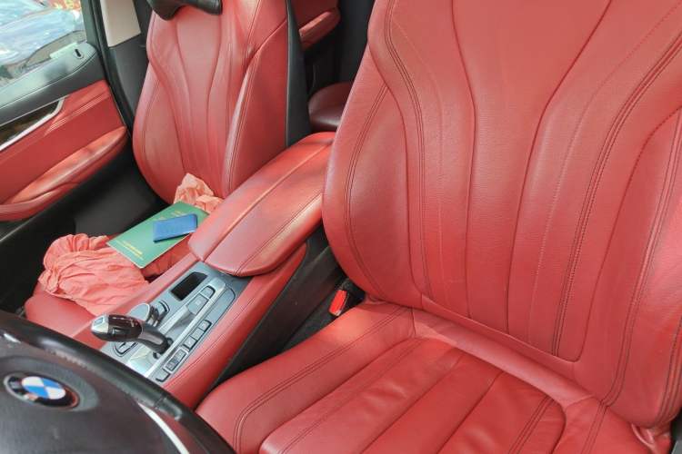 Used BMW X6 2015 xDrive28i Left Front Seat