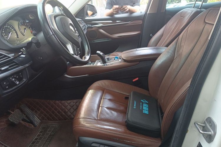Used BMW X6 2015 xDrive35i Leading Model Left Front Seat