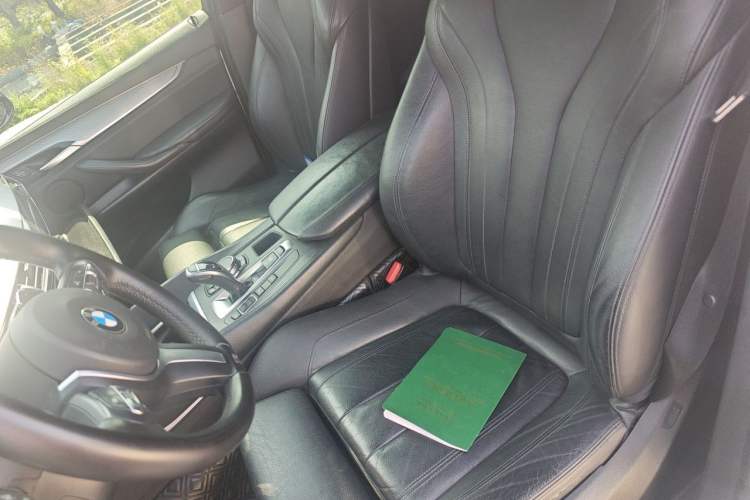 Used BMW X6  Left Front Seat