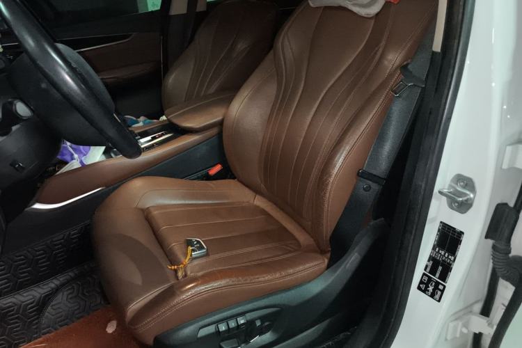 Used BMW X6 2015 xDrive28i Left Front Seat