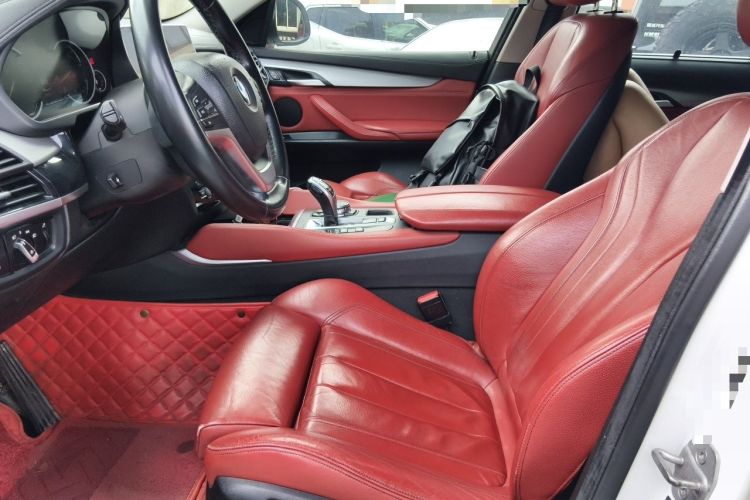 Used BMW X6  Left Front Seat