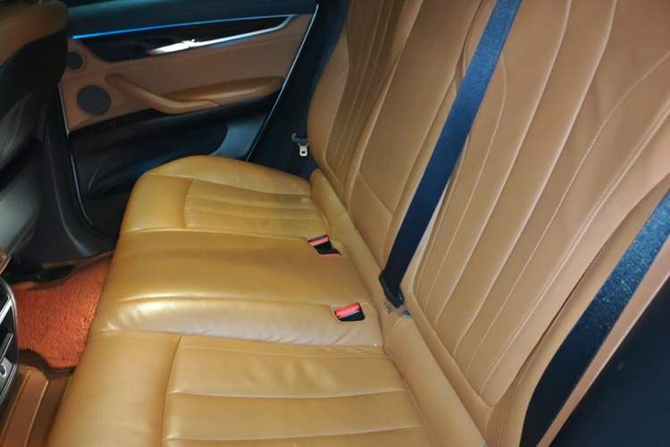 Used BMW X6 2015 xDrive35i Leading Model Left Rear Seat