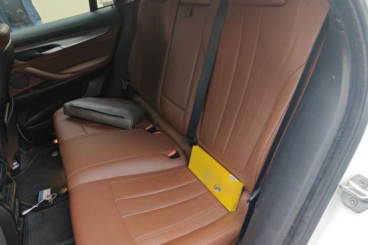 Used BMW X6 2015 xDrive35i Luxury Edition Left Rear Seat