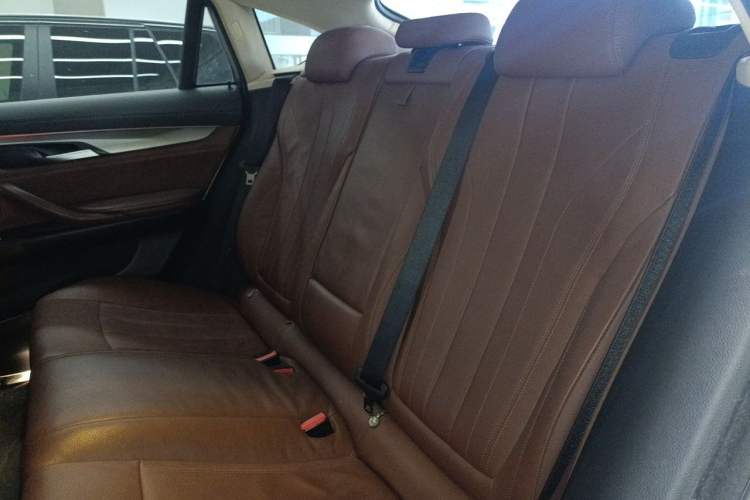 Used BMW X6  Left Rear Seat