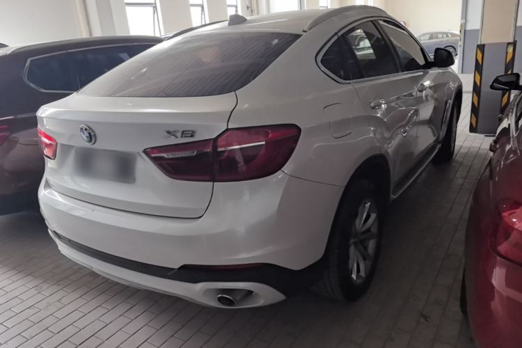 Used BMW X6 2015 xDrive35i Leading Model Rear Right 45 Deg