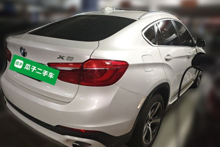 Used BMW X6 2015 xDrive35i Leading Model Rear Right 45 Deg