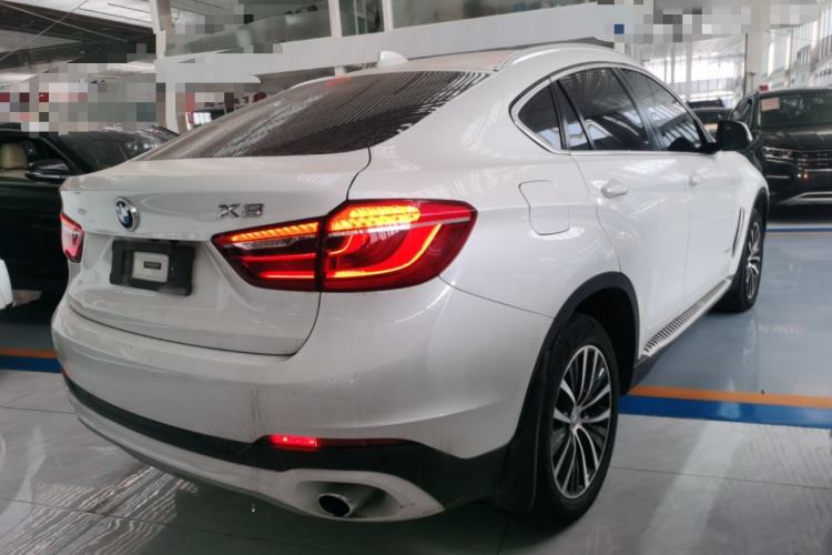 Used BMW X6 2015 xDrive35i Leading Model Rear Right 45 Deg