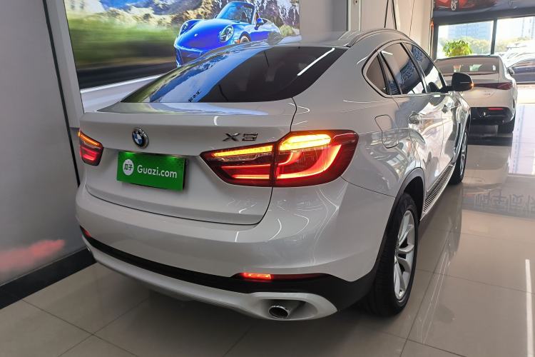 Used BMW X6 2015 xDrive35i Leading Model Rear Right 45 Deg