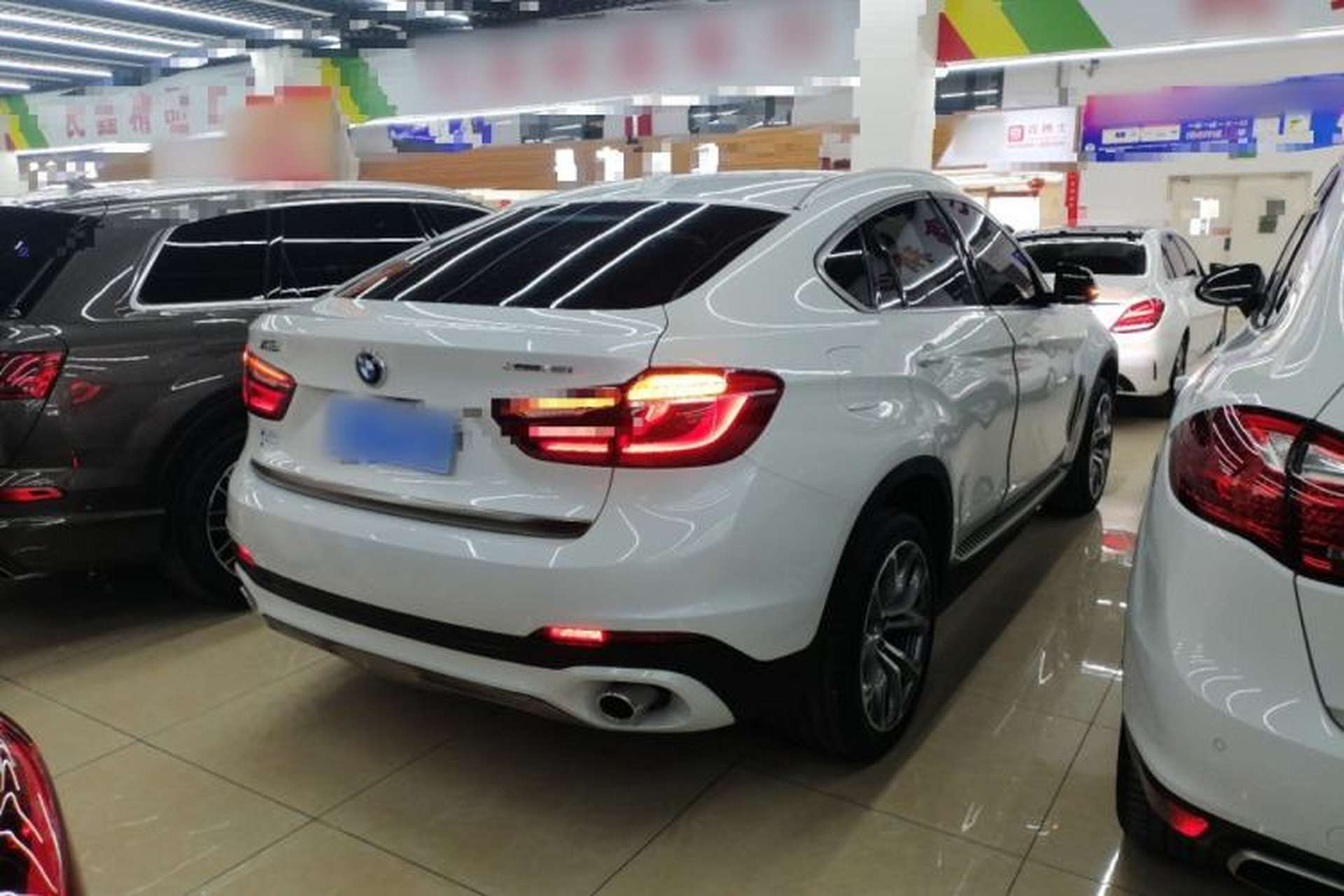 Used BMW X6 2015 xDrive35i Leading Model Rear Right 45 Deg