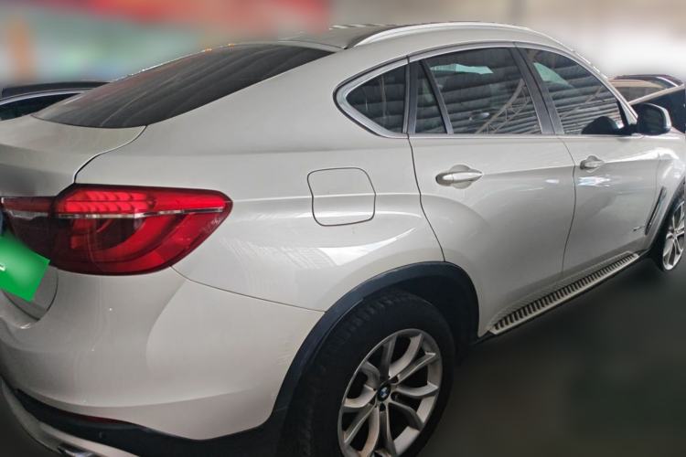 Used BMW X6 2015 xDrive35i Leading Model Rear Right 45 Deg