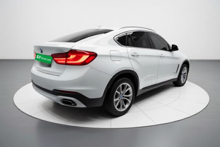 Used BMW X6 2015 xDrive28i Rear Right 45 Deg