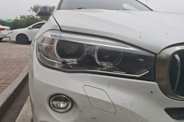 Used BMW X6 2015 xDrive28i Right Front Headlight