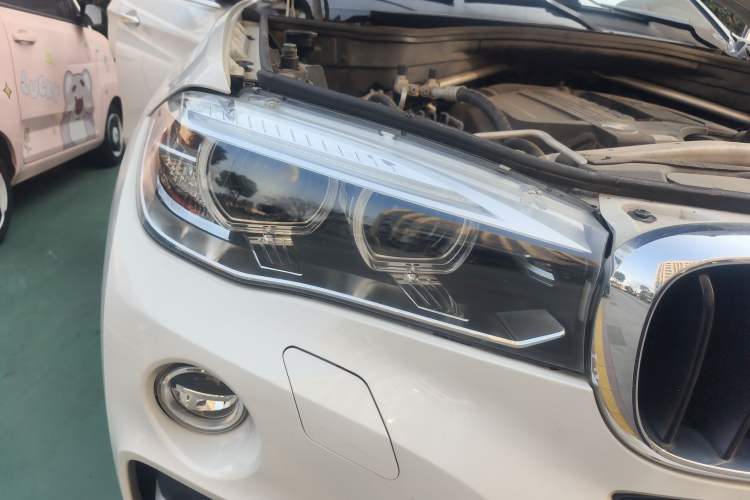 Used BMW X6 2015 xDrive35i Leading Model Right Front Headlight
