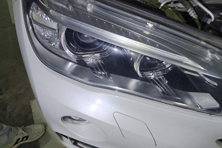 Used BMW X6 2015 xDrive28i Right Front Headlight