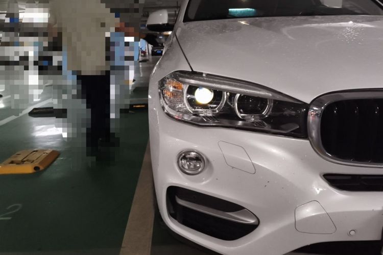 Used BMW X6 2015 xDrive35i Leading Model Right Front Headlight