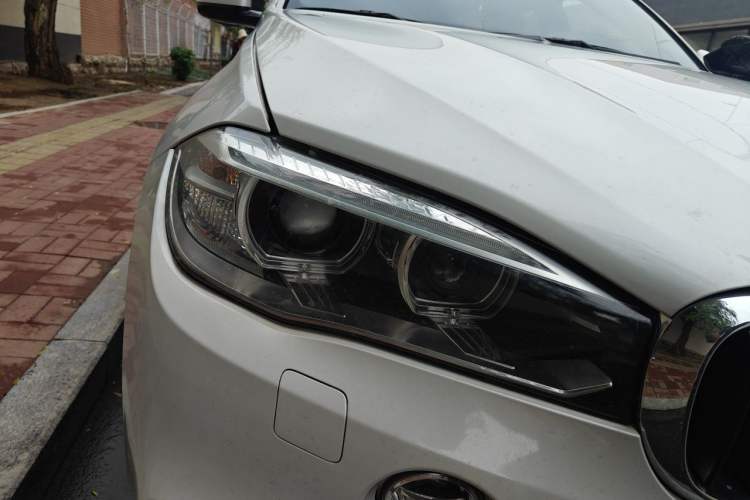 Used BMW X6 2015 xDrive35i Luxury Edition Right Front Headlight