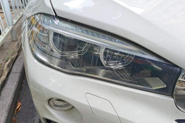 Used BMW X6 2015 xDrive35i Leading Model Right Front Headlight