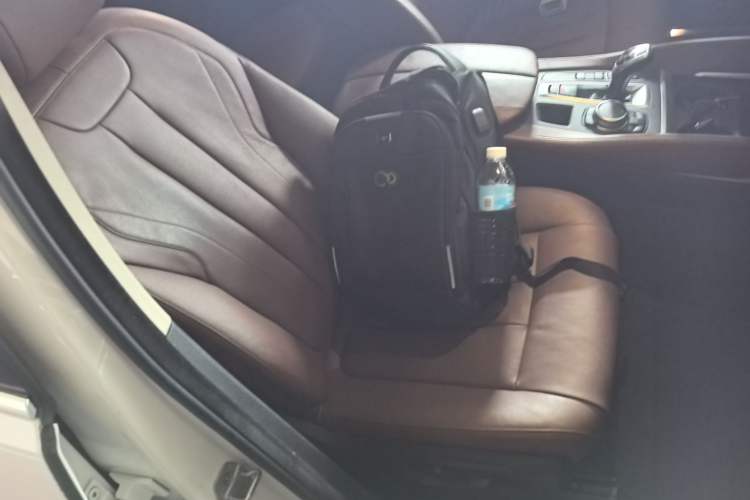 Used BMW X6 2015 xDrive35i Leading Model Right Front Seat