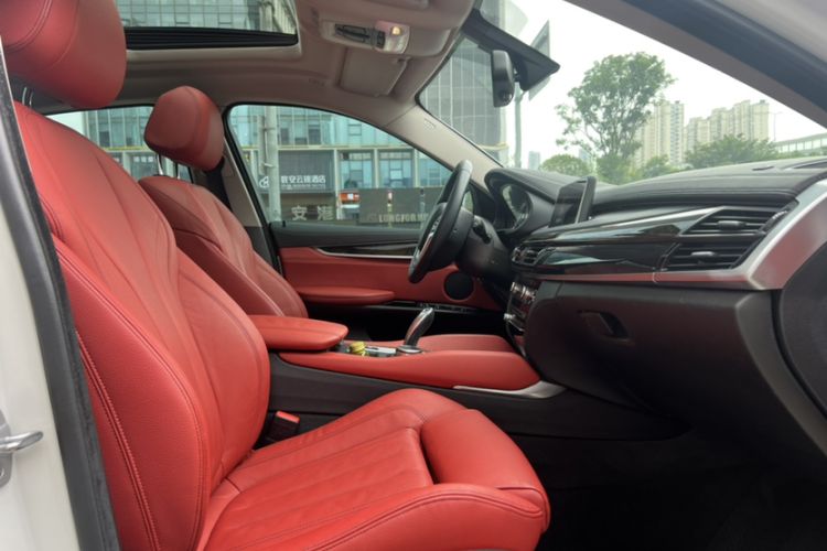 Used BMW X6 2015 xDrive28i Right Front Seat