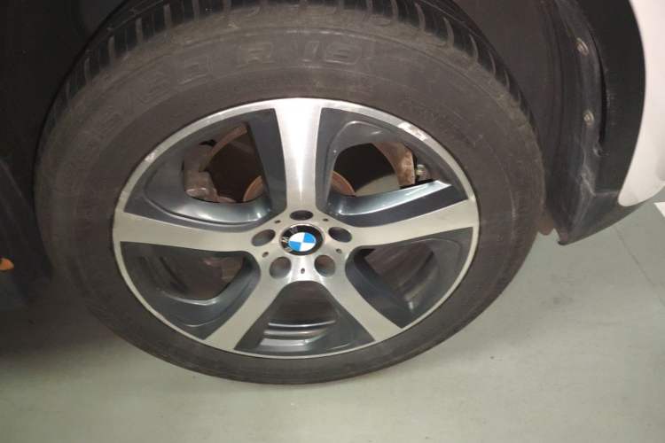 Used BMW X6 2015 xDrive35i Leading Model Right Front Wheel Hub