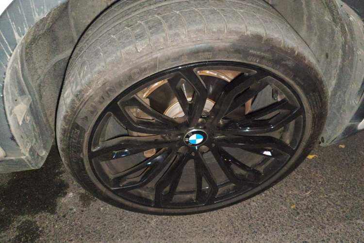 Used BMW X6 2015 xDrive35i Luxury Edition Right Front Wheel Hub