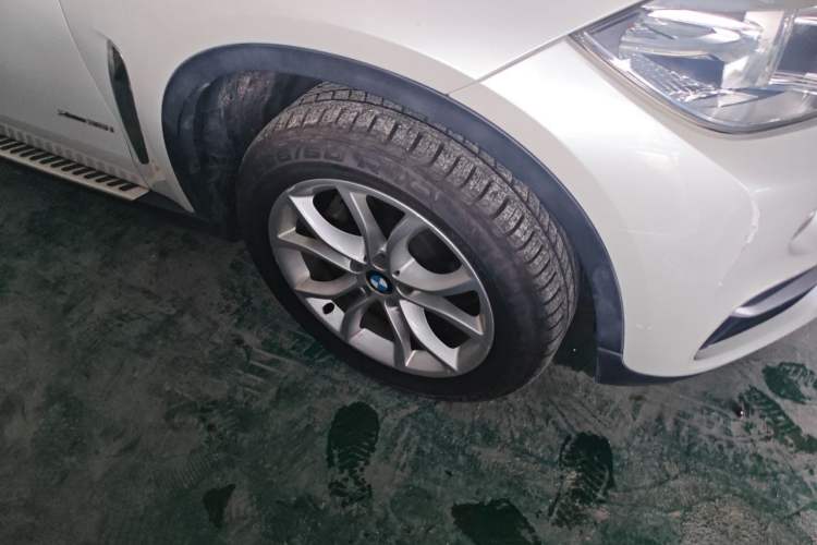 Used BMW X6 2015 xDrive35i Leading Model Right Front Wheel Hub