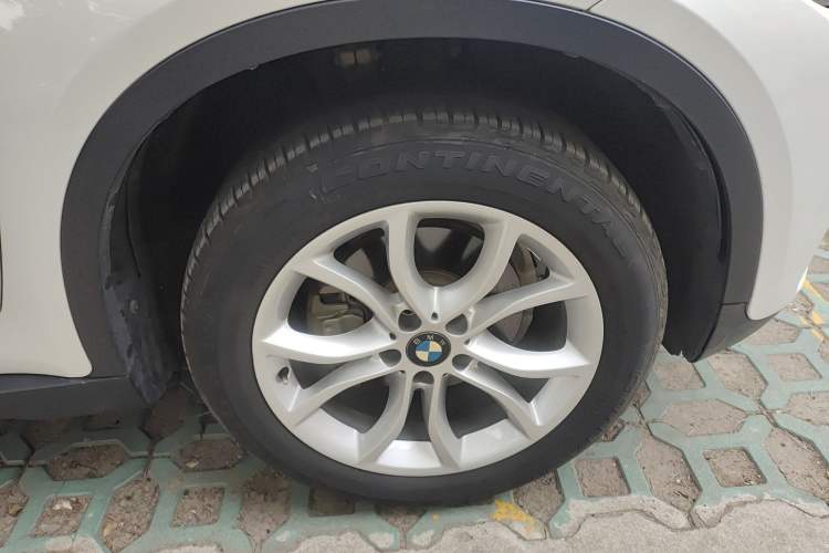 Used BMW X6 2015 xDrive28i Right Front Wheel Hub