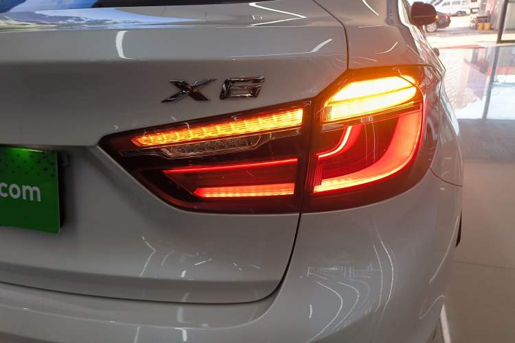 Used BMW X6 2015 xDrive35i Leading Model Right Rear Taillight