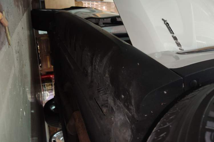 Used BMW X6 2015 xDrive28i Right Side Sill