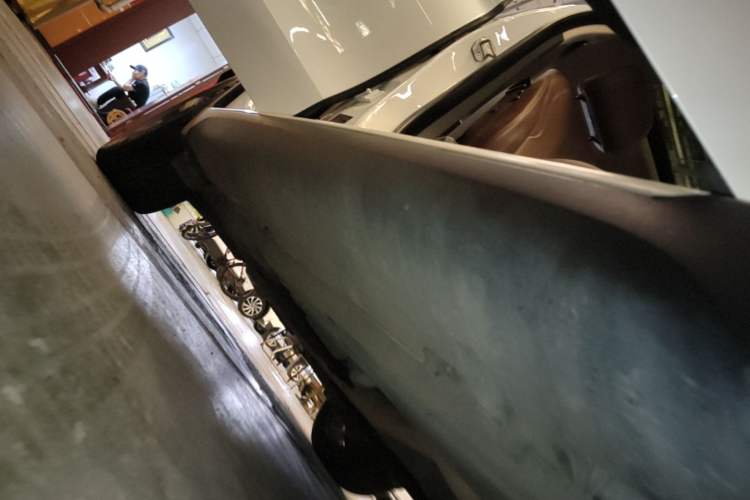 Used BMW X6 2015 xDrive35i Leading Model Right Side Sill